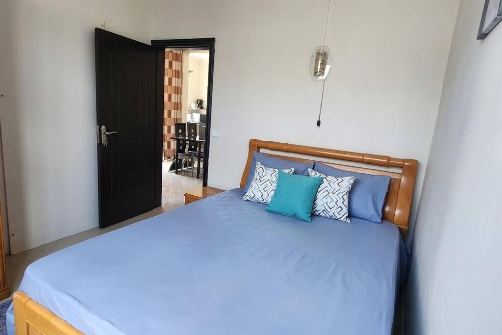 Number 9, 2Nd Floor,Pebble Bay Appartments غراند بايَ المظهر الخارجي الصورة